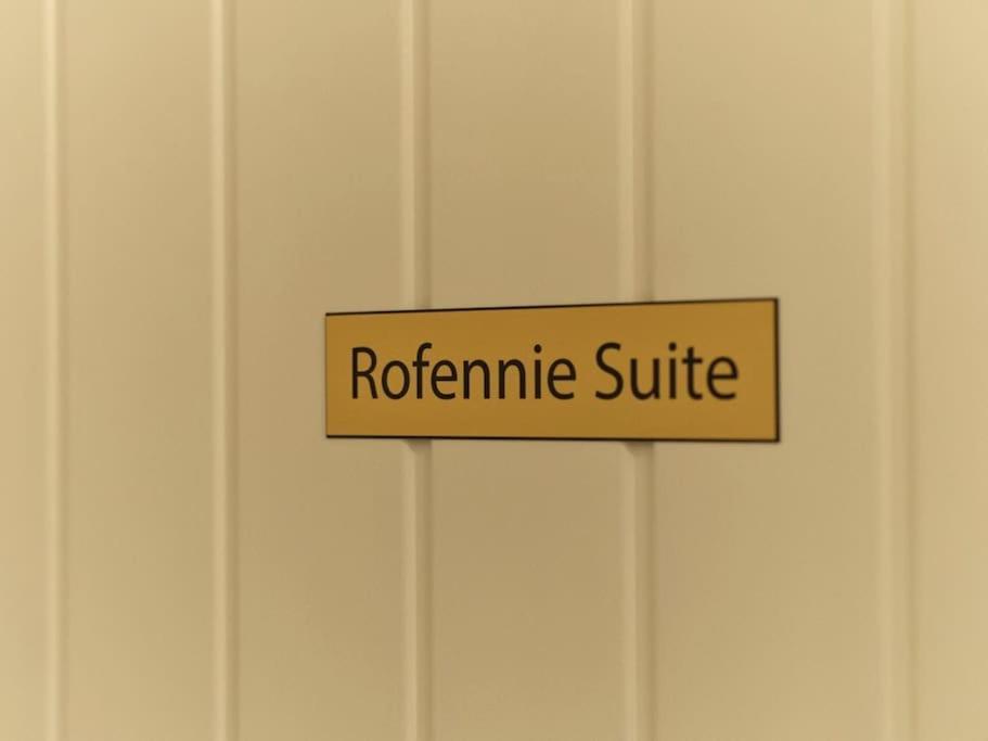 Rofennie Suite -Luxury Ensuite Room! Maidstone Dış mekan fotoğraf